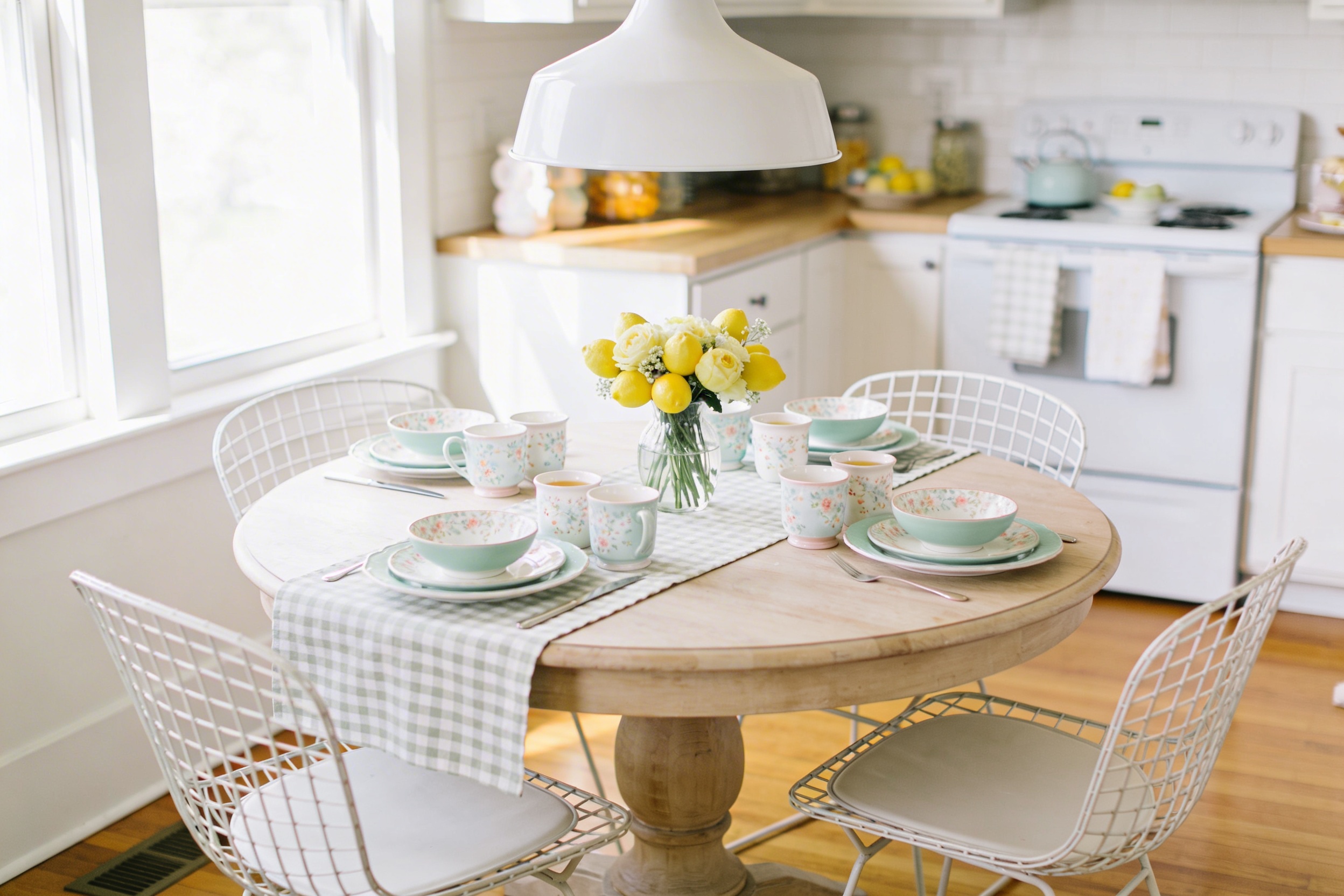 10 Baby Shower Brunch Ideas Everyone Will Love You’Ll Want to Copy